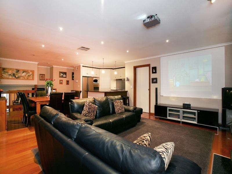 2 Andrews Street, Eltham VIC 3095