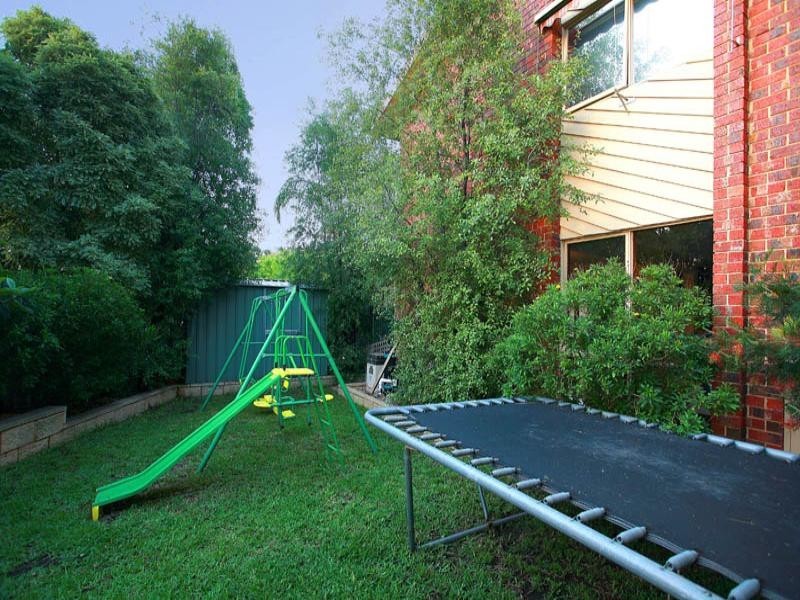 2 Andrews Street, Eltham VIC 3095