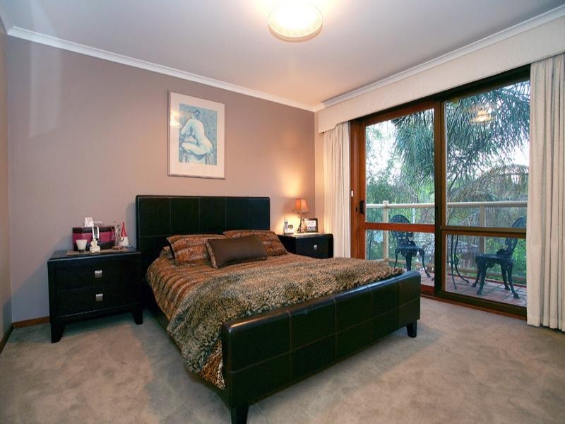 2 Andrews Street, Eltham VIC 3095