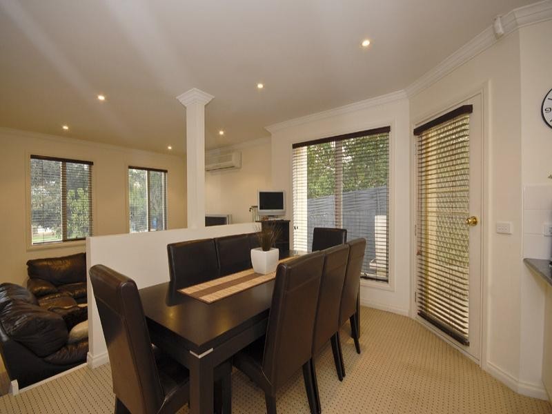 30 Blackburn Road (Via Service Road), Doncaster East VIC 3109