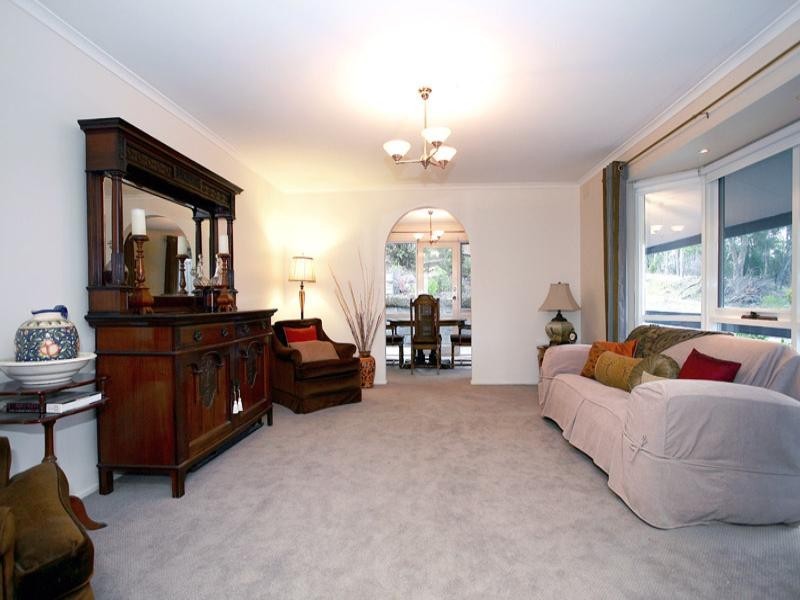 12 Templemore Drive, Templestowe VIC 3106