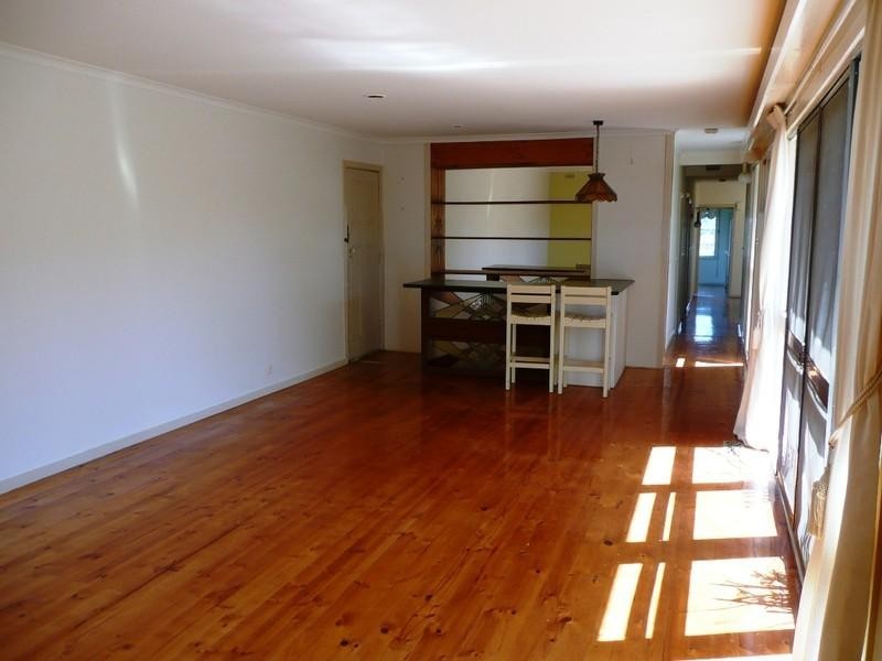 6 Rathmullen Quadrant, Doncaster VIC 3108