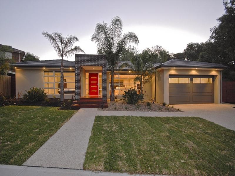 42 Fernlea Crescent, Doncaster East VIC 3109