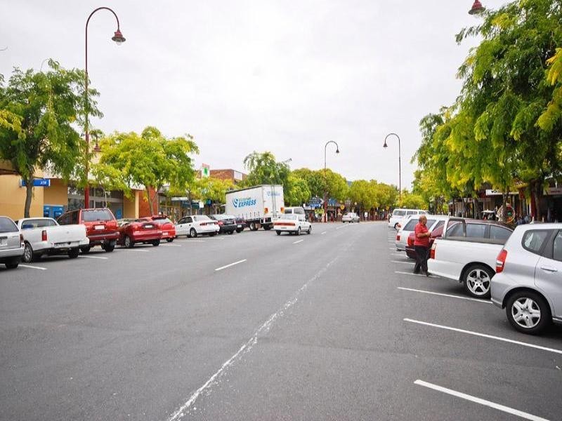 121-123 Main Street, Croydon VIC 3136