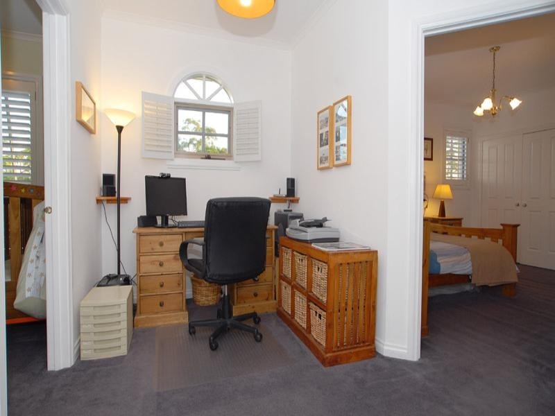 1/37 Queens Avenue, Doncaster VIC 3108