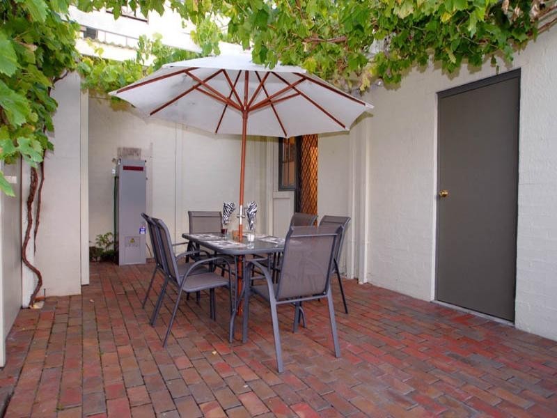 1/37 Queens Avenue, Doncaster VIC 3108