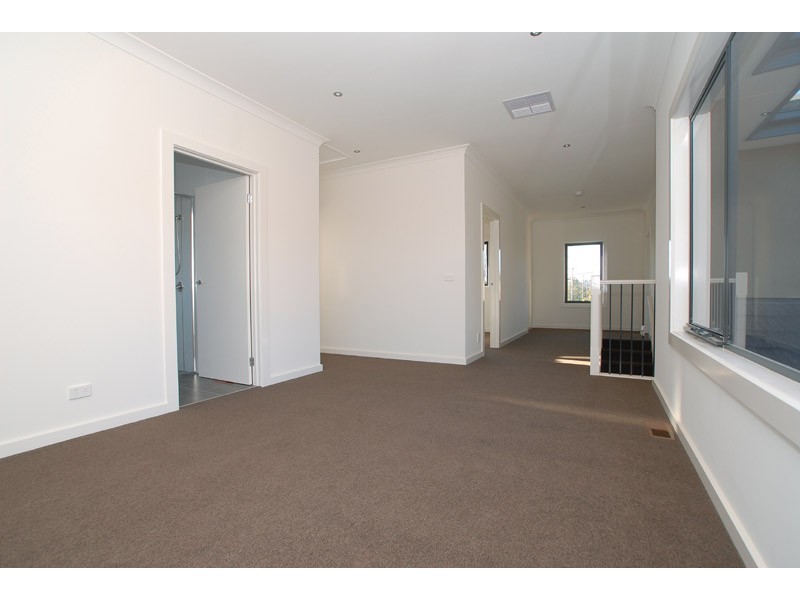 1/46 Thea Grove, Doncaster East VIC 3109