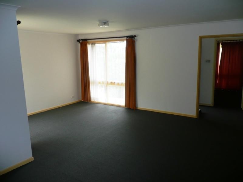 24 Leslie Street, Donvale VIC 3111