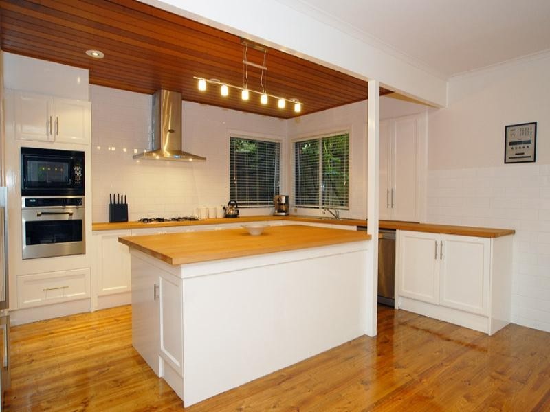 11 Glen Orchard Close, Templestowe VIC 3106