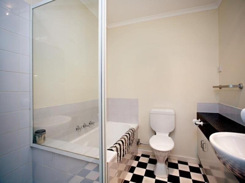 6/135 Melville Road, Brunswick West VIC 3055