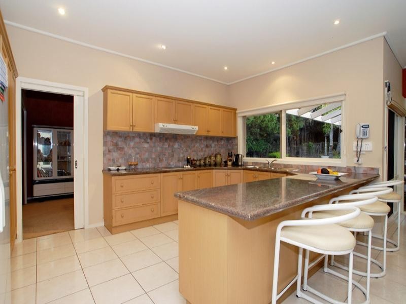 5 Paisley Close, Templestowe VIC 3106