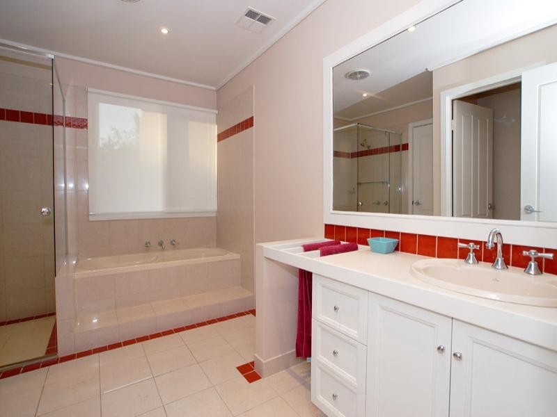 5 Paisley Close, Templestowe VIC 3106