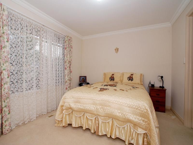 54 Ashmore Road, Forest Hill VIC 3131