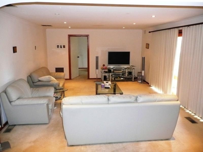 14 Kelvan Grove, Doncaster East VIC 3109