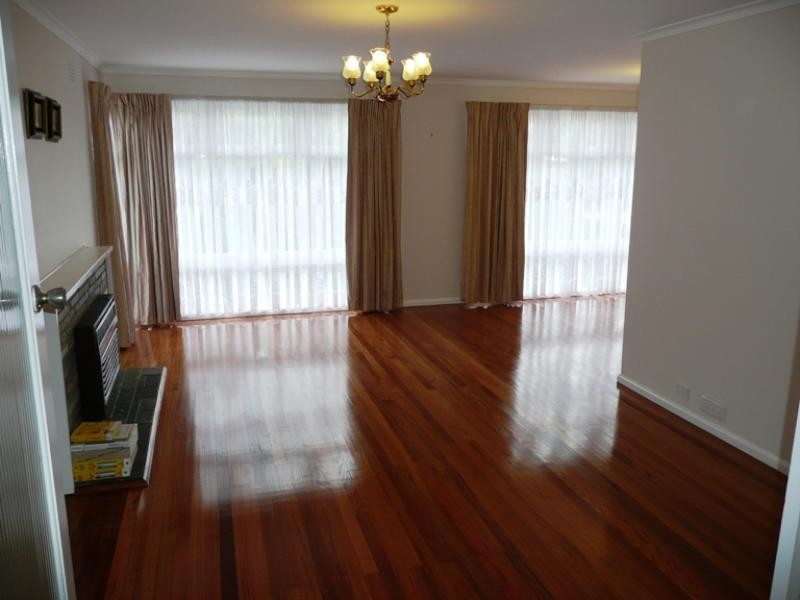 28 Scarlett Ash Drive, Templestowe Lower VIC 3107