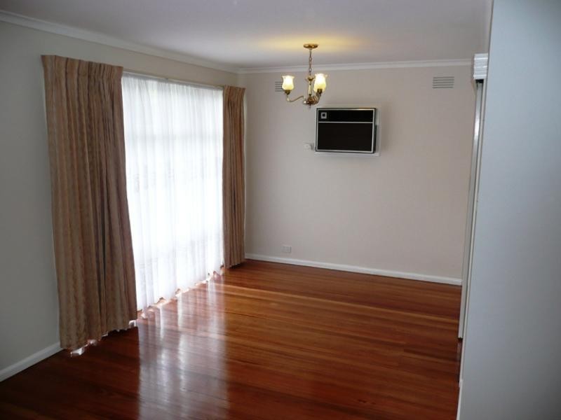 28 Scarlett Ash Drive, Templestowe Lower VIC 3107