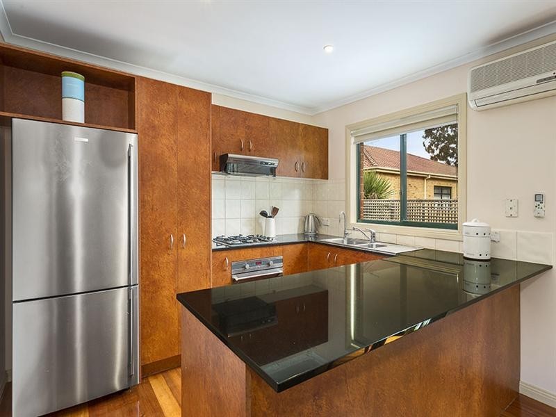 4/2 Daws Road, Doncaster East VIC 3109