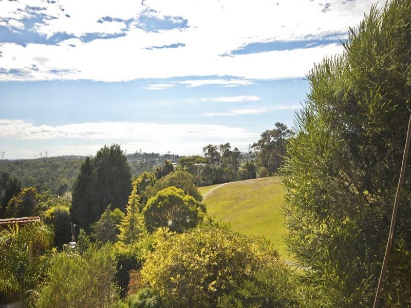 7 Five Crown Grove, Doncaster East VIC 3109