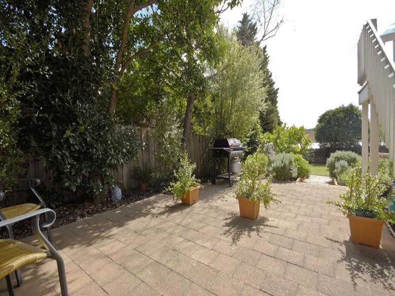 7 Five Crown Grove, Doncaster East VIC 3109