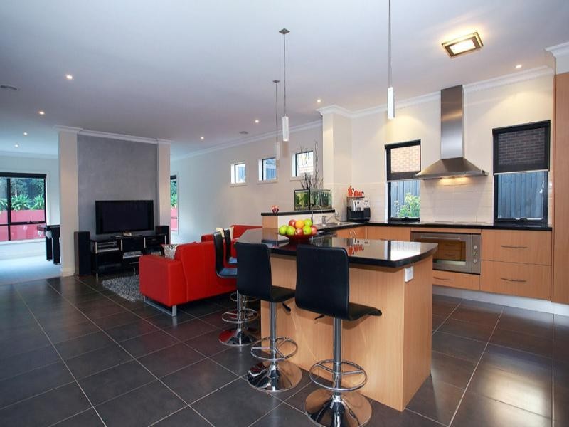 2 Apple Green Lane, Doncaster East VIC 3109