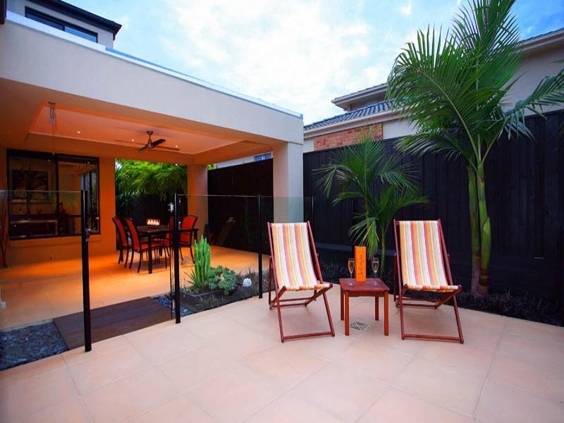 2 Apple Green Lane, Doncaster East VIC 3109