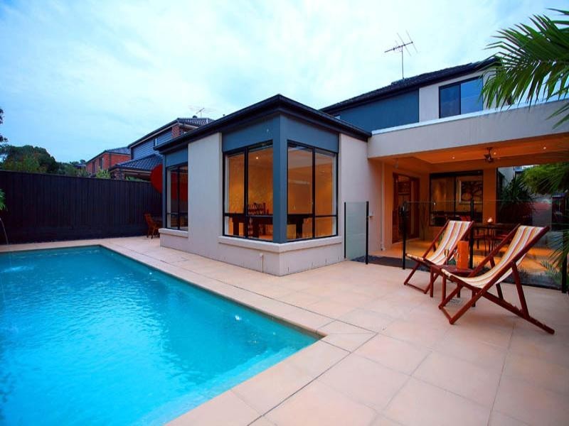 2 Apple Green Lane, Doncaster East VIC 3109