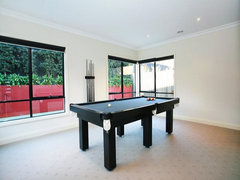 2 Apple Green Lane, Doncaster East VIC 3109