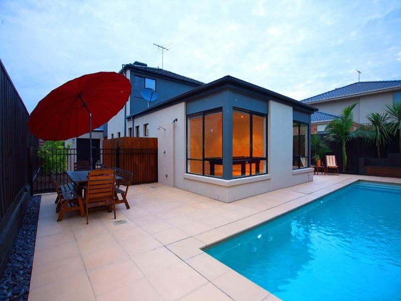 2 Apple Green Lane, Doncaster East VIC 3109