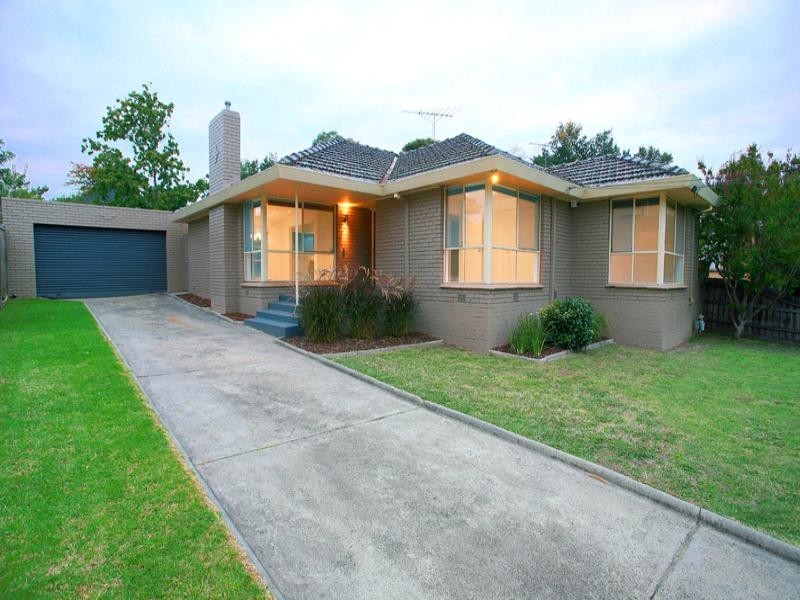 22 Pentlowe Avenue, Templestowe Lower VIC 3107