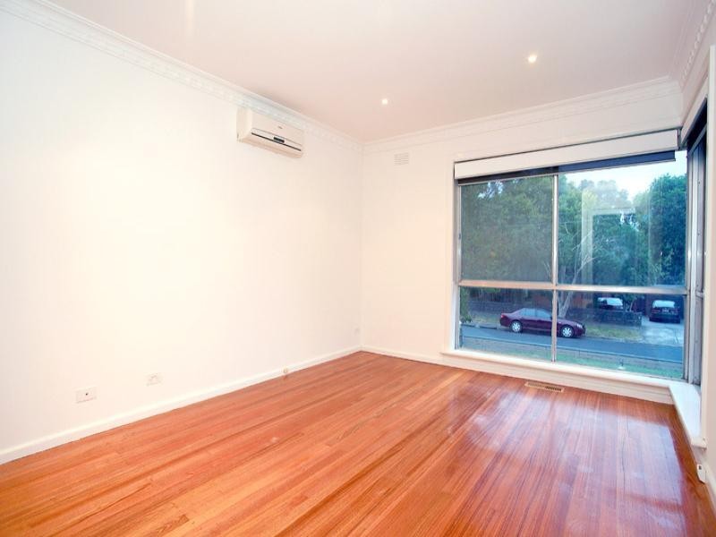 22 Pentlowe Avenue, Templestowe Lower VIC 3107