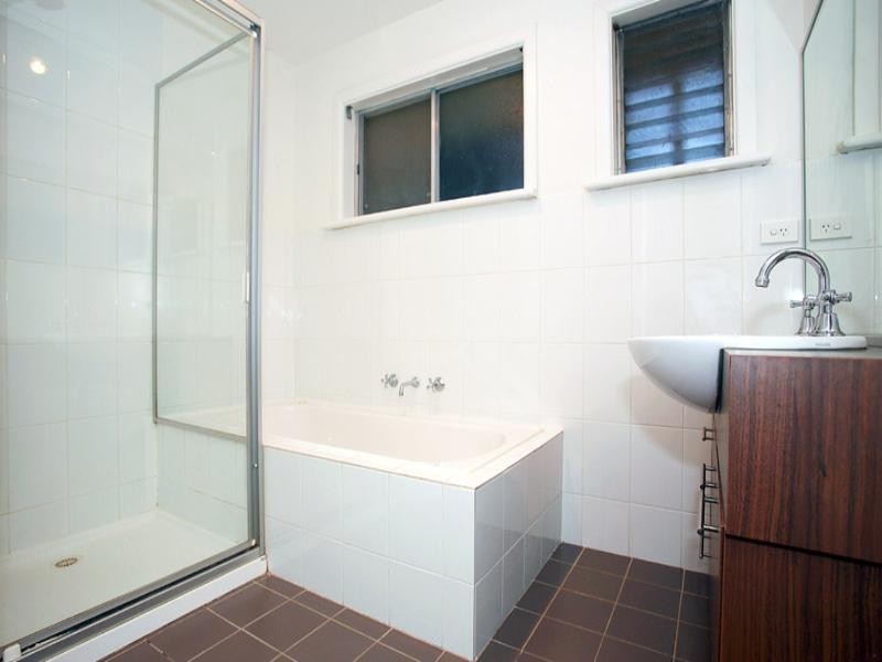 22 Pentlowe Avenue, Templestowe Lower VIC 3107