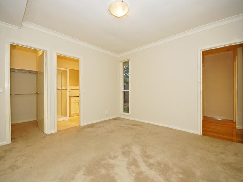 1/21 Kiewa Street, Doncaster VIC 3108