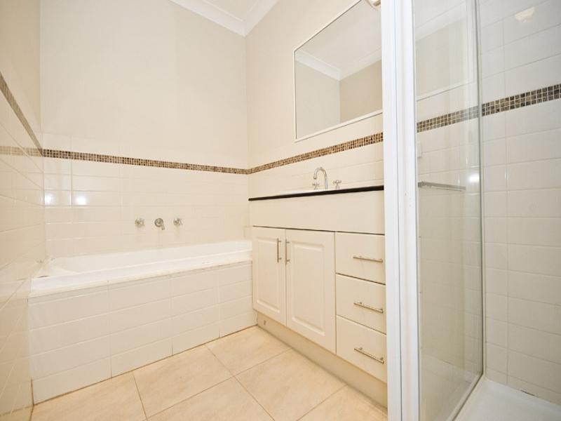 1/21 Kiewa Street, Doncaster VIC 3108