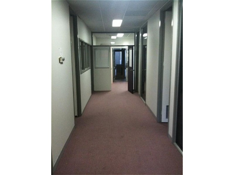 11 Station Street, Mitcham VIC 3132