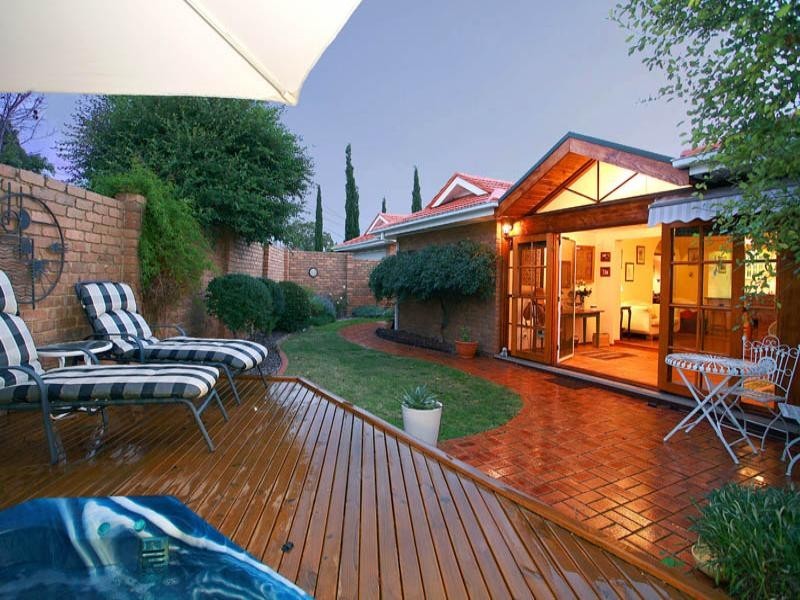 30 Eucalypt Avenue, Templestowe Lower VIC 3107