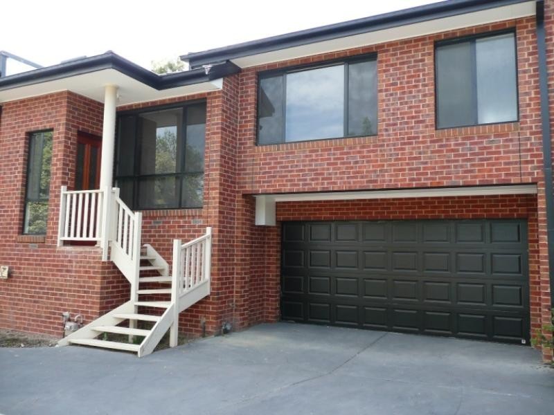 2/55 Cassowary Street, Doncaster East VIC 3109