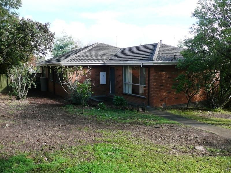 5 Strademore Avenue, Templestowe VIC 3106