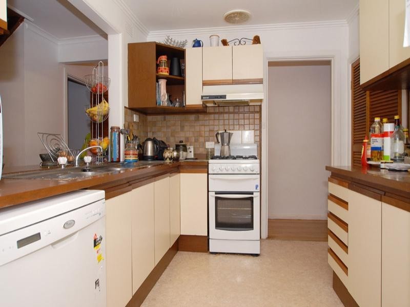 18 Kanooka Avenue, Templestowe Lower VIC 3107