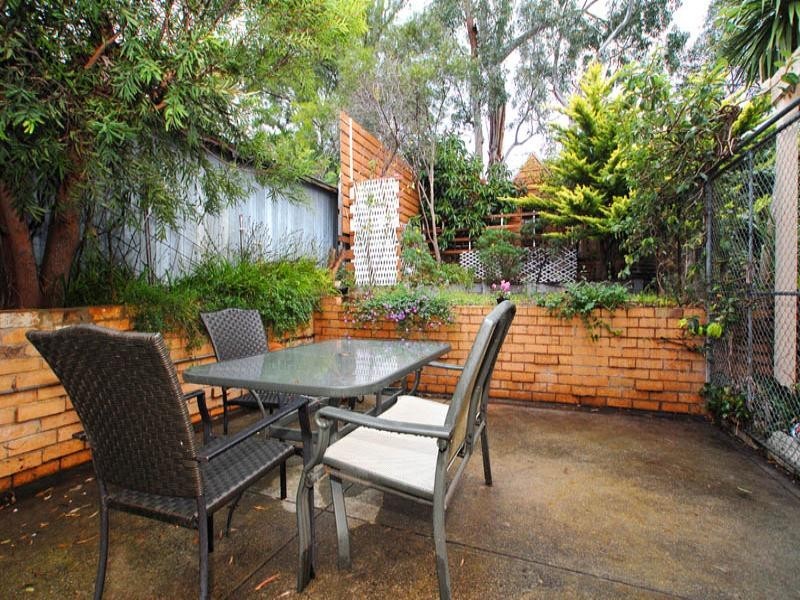 18 Kanooka Avenue, Templestowe Lower VIC 3107