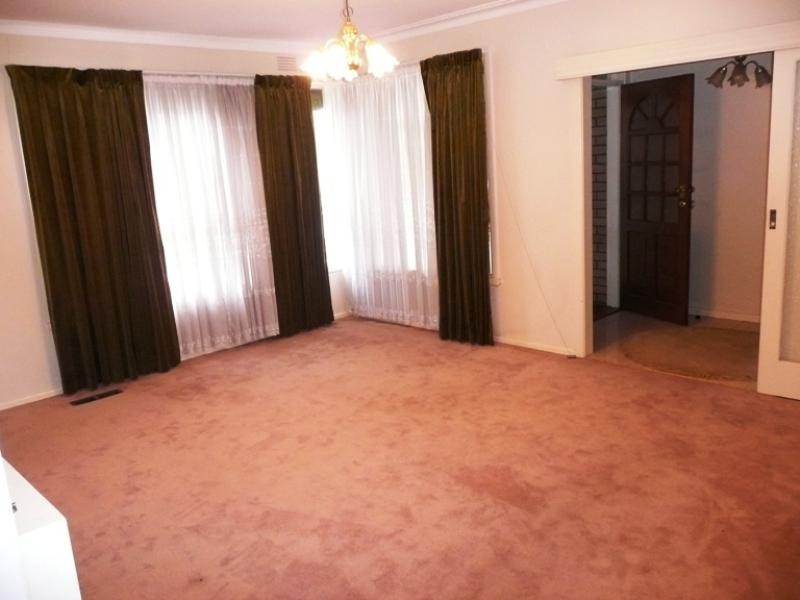 48 Koolkuna Avenue, Doncaster VIC 3108