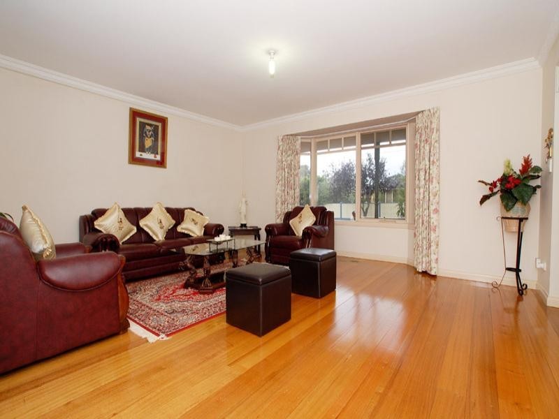 54 Ashmore Road, Forest Hill VIC 3131