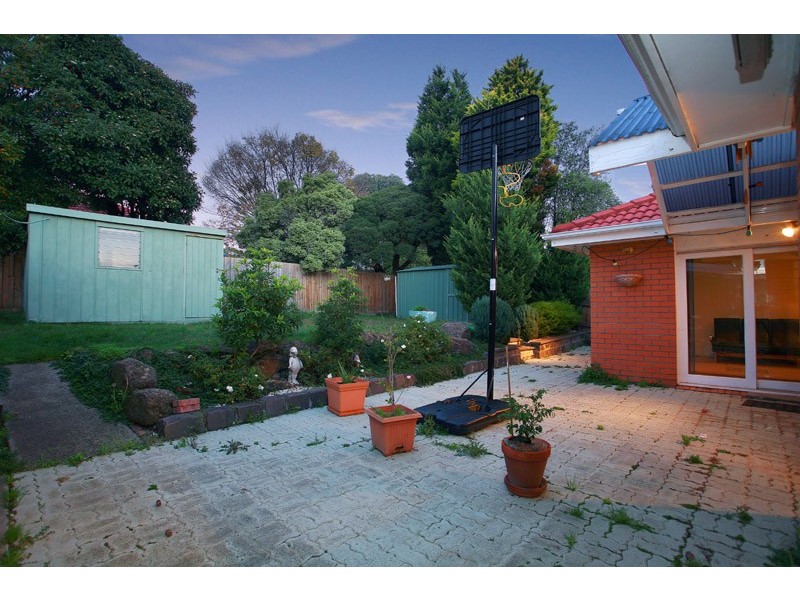 24 William Street, Donvale VIC 3111