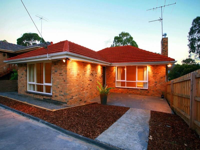 1/8 Marshall Avenue, Doncaster VIC 3108