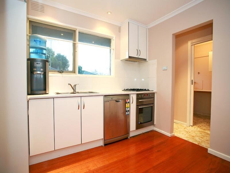 1/8 Marshall Avenue, Doncaster VIC 3108