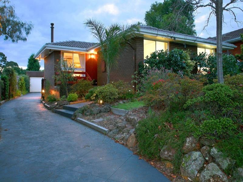 9 Grevillea Road, Doncaster East VIC 3109