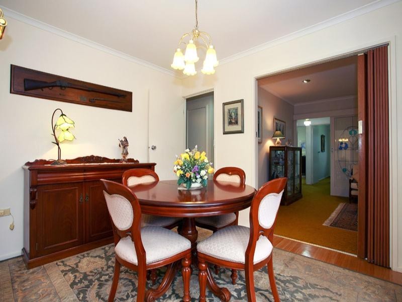 9 Grevillea Road, Doncaster East VIC 3109