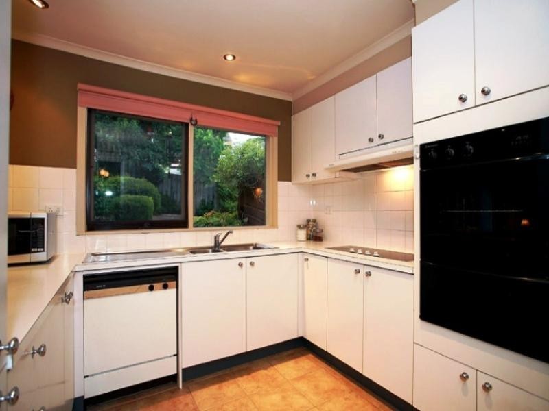 14 Saturn Terrace, Doncaster East VIC 3109