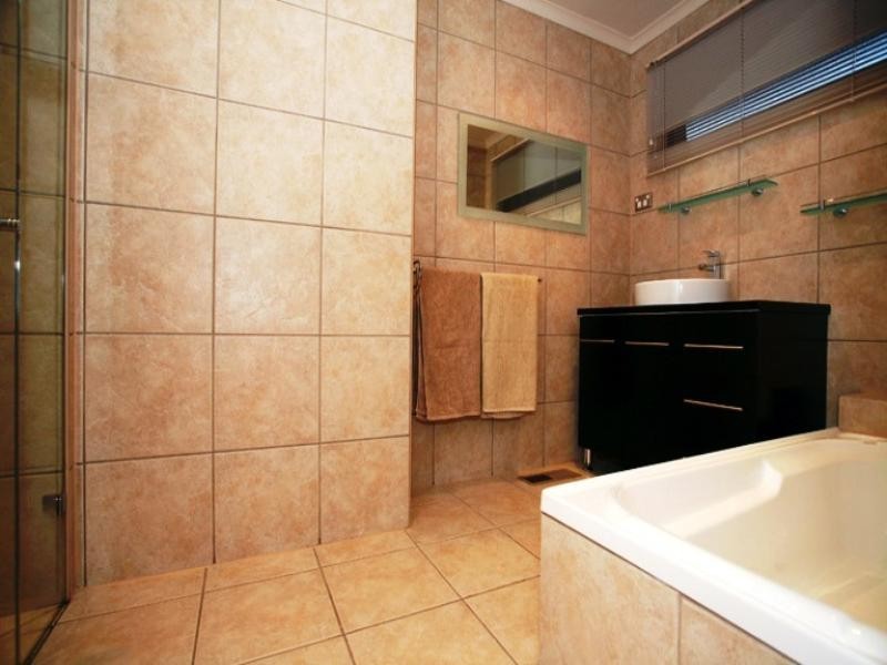 14 Saturn Terrace, Doncaster East VIC 3109