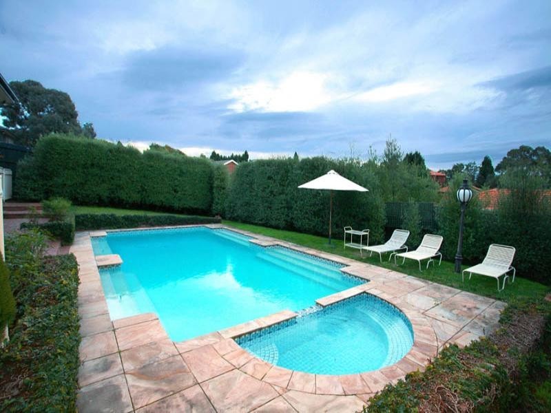 10 Warrick Grove, Templestowe VIC 3106