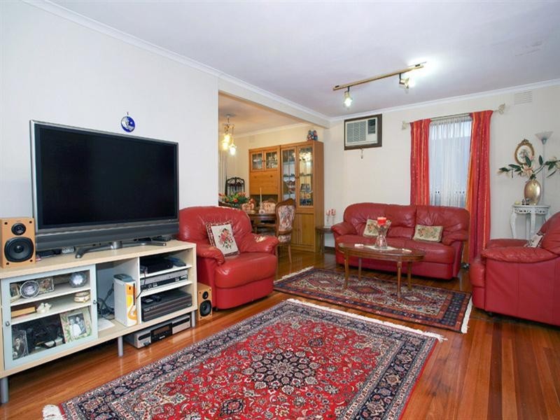 13 Dianne Street, Doncaster East VIC 3109